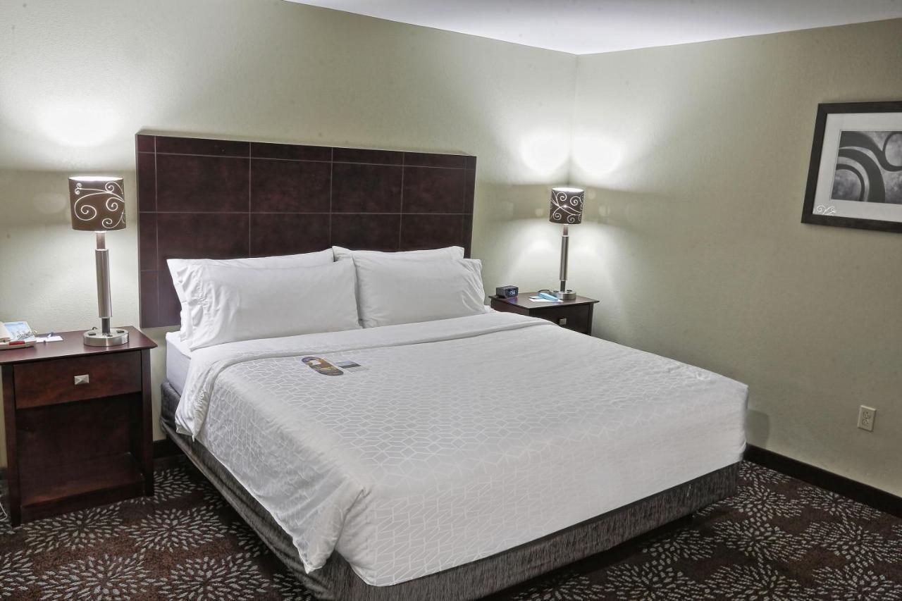 Holiday Inn Express Pittsburgh West - Greentree, An Ihg Hotel Crafton Экстерьер фото