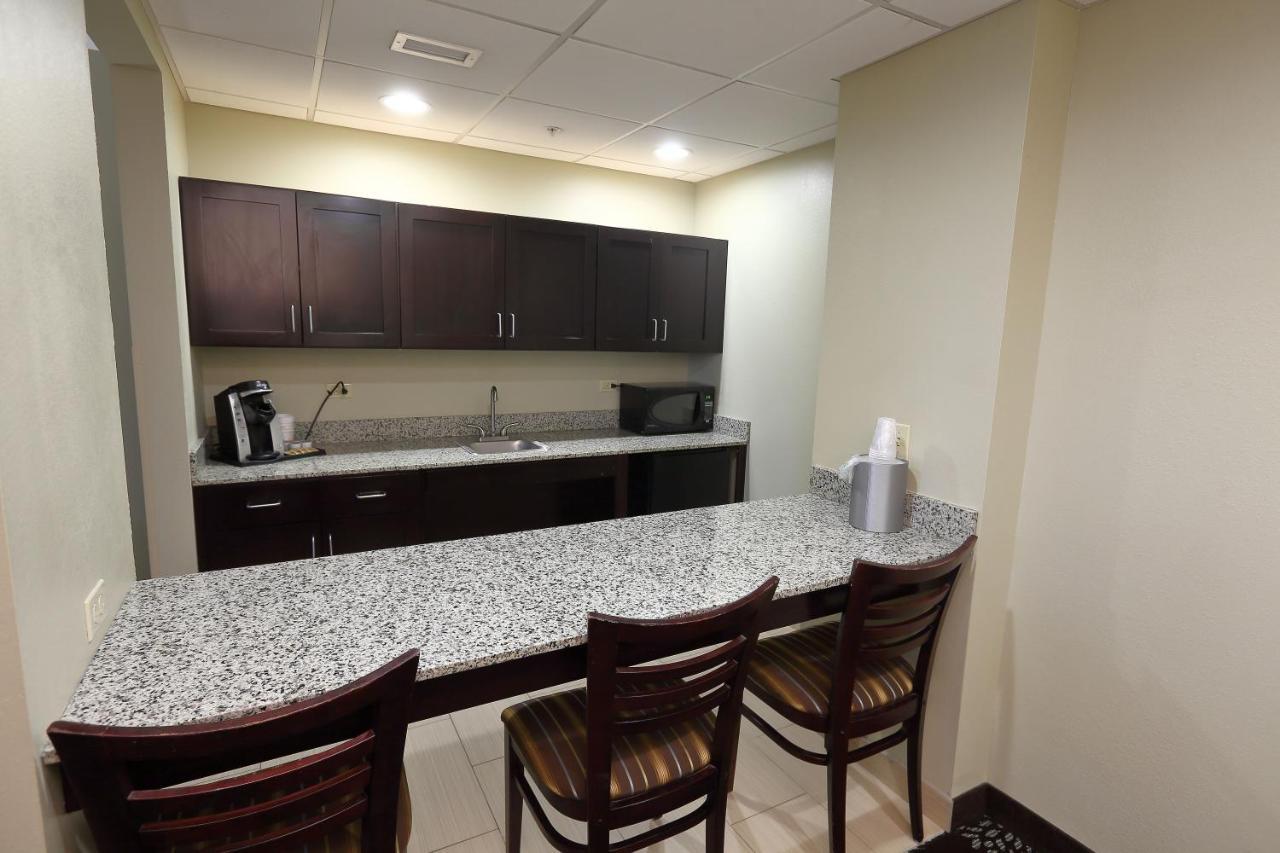 Holiday Inn Express Pittsburgh West - Greentree, An Ihg Hotel Crafton Экстерьер фото