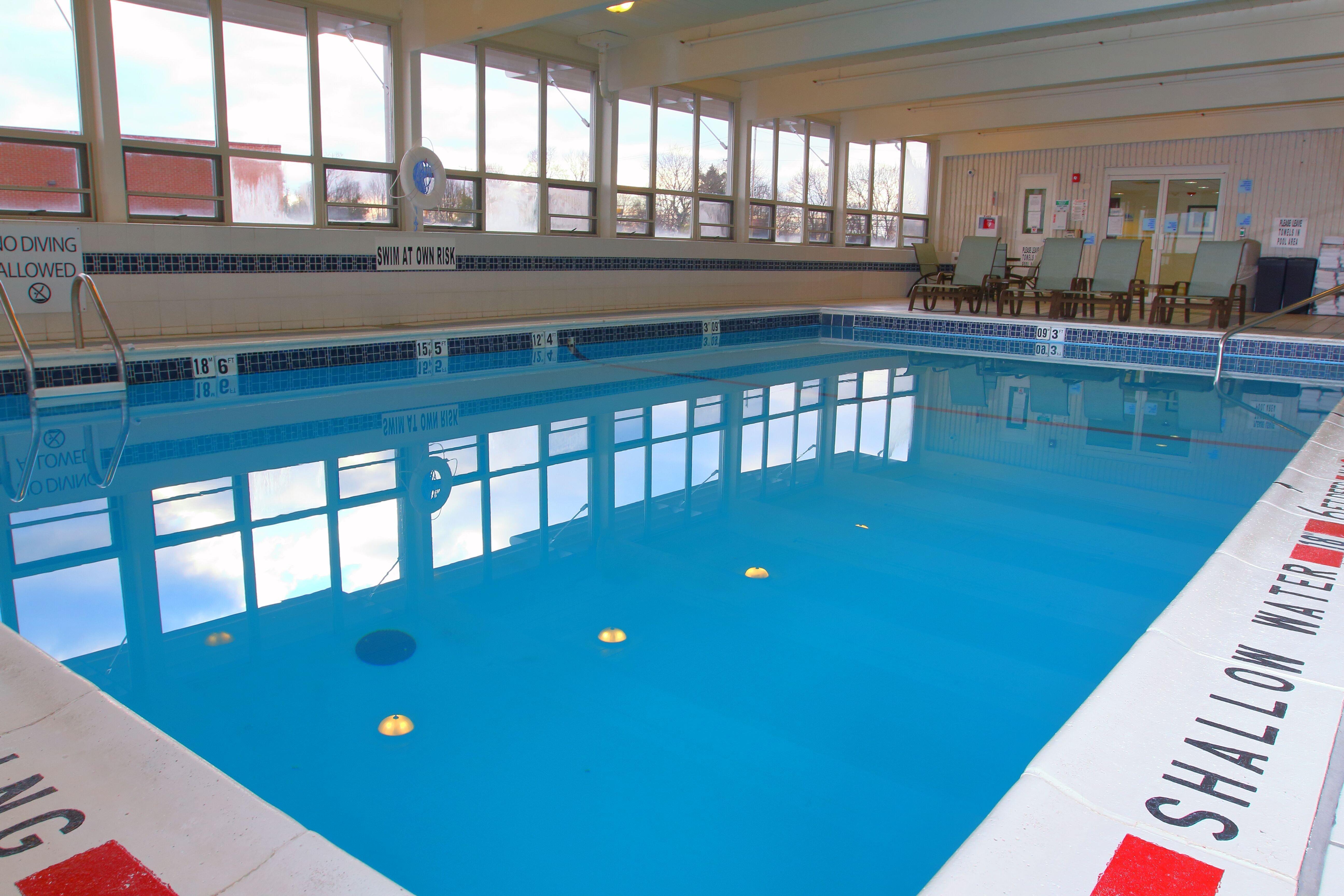 Holiday Inn Express Pittsburgh West - Greentree, An Ihg Hotel Crafton Экстерьер фото