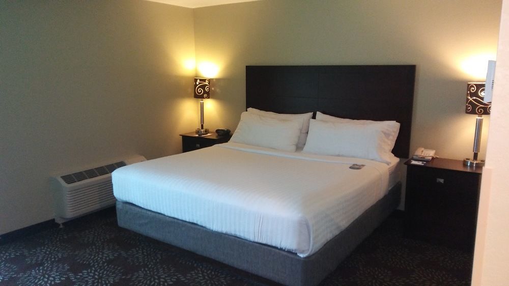Holiday Inn Express Pittsburgh West - Greentree, An Ihg Hotel Crafton Экстерьер фото