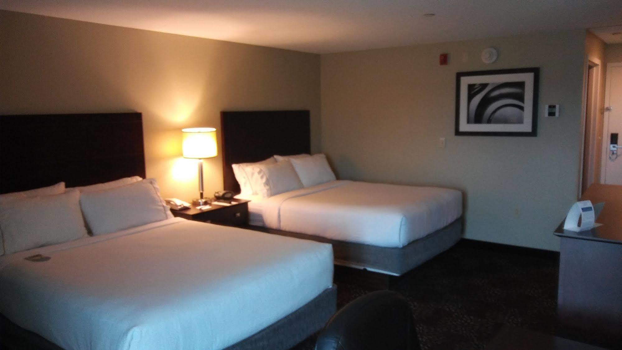 Holiday Inn Express Pittsburgh West - Greentree, An Ihg Hotel Crafton Экстерьер фото