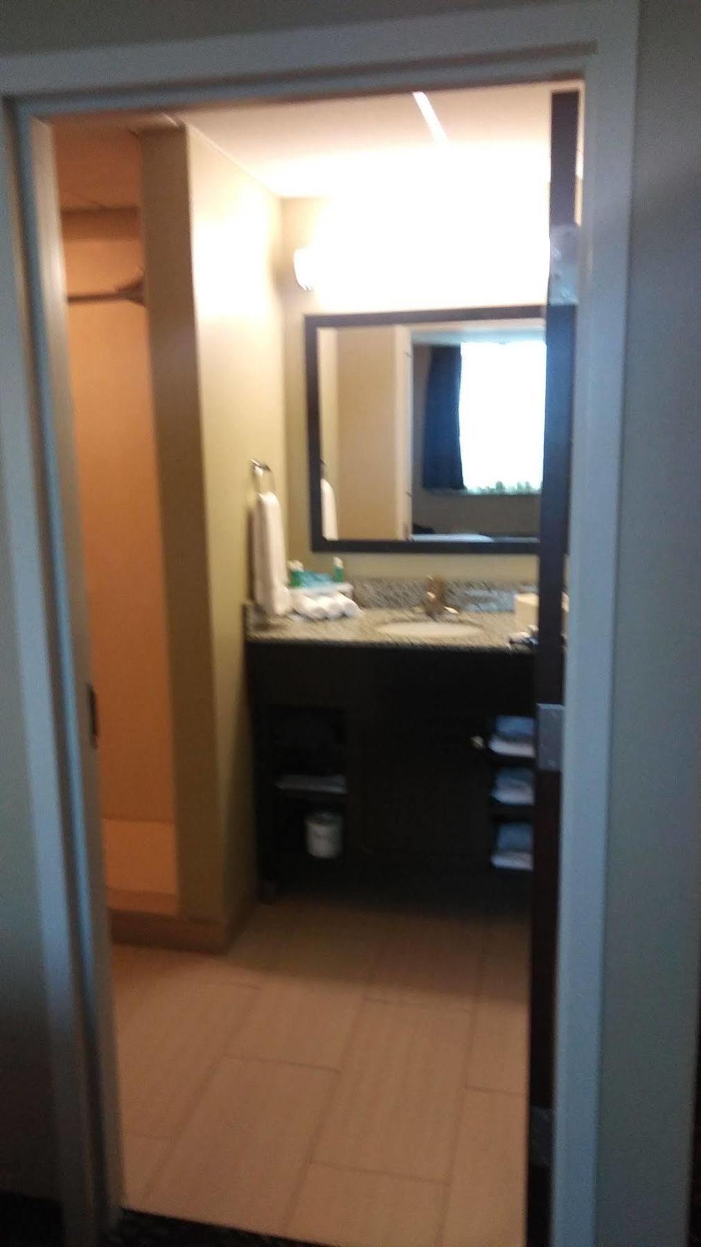 Holiday Inn Express Pittsburgh West - Greentree, An Ihg Hotel Crafton Экстерьер фото
